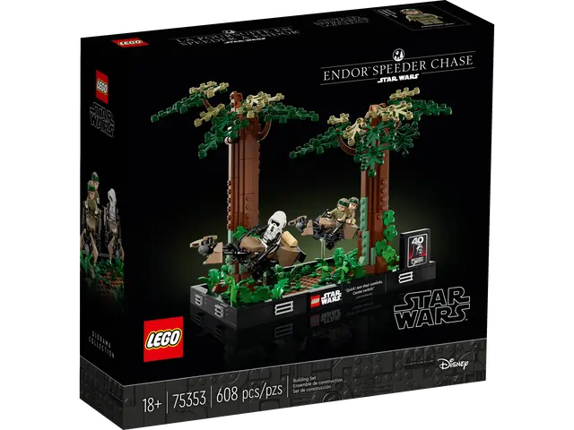 Lego Star Wars Endor™ Speeder Chase Diorama